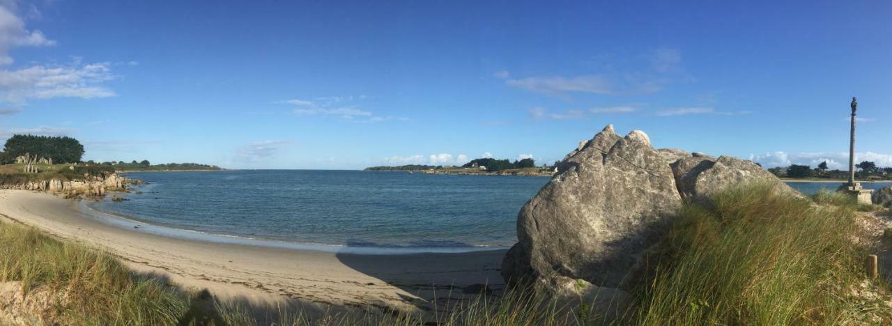 Maison Proche Bord De Mer Guissény エクステリア 写真